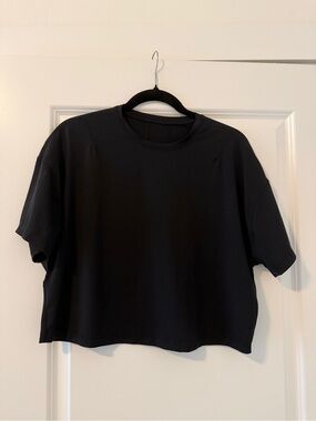 Lululemon Cropped Shirt Size 6